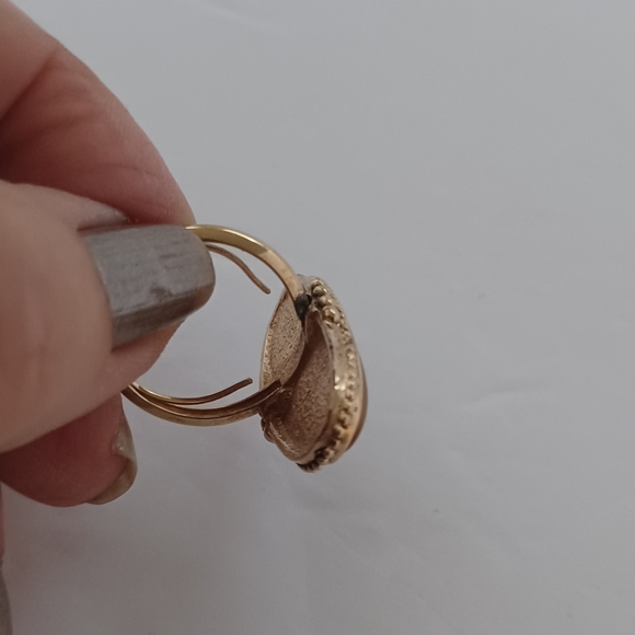 AVON vintage adjustable strap Ring goldtone brown oval stone shimmering sands - Picture 4 of 4